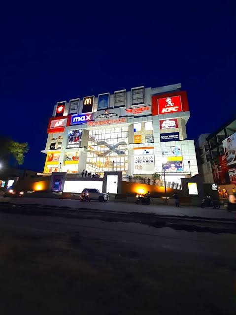 Providence Mall building